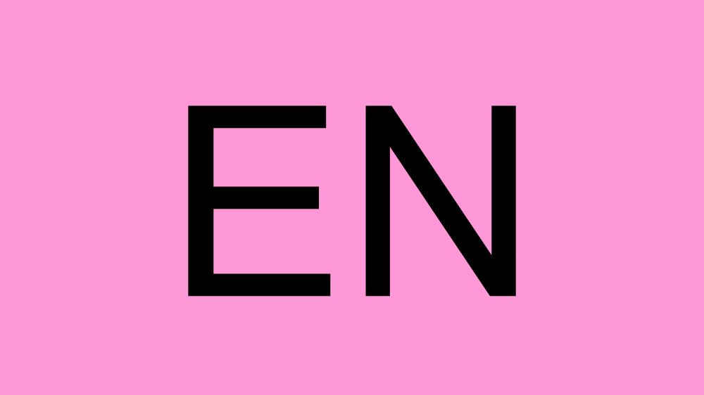 Store EN på rosa bakgrunn.